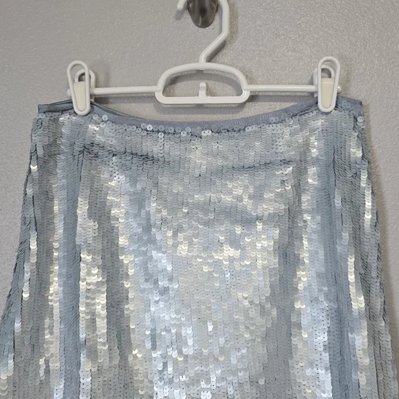 🍂NWOT Clifford&Wills full sequin baby blue midi skirt - Picture 4 of 7